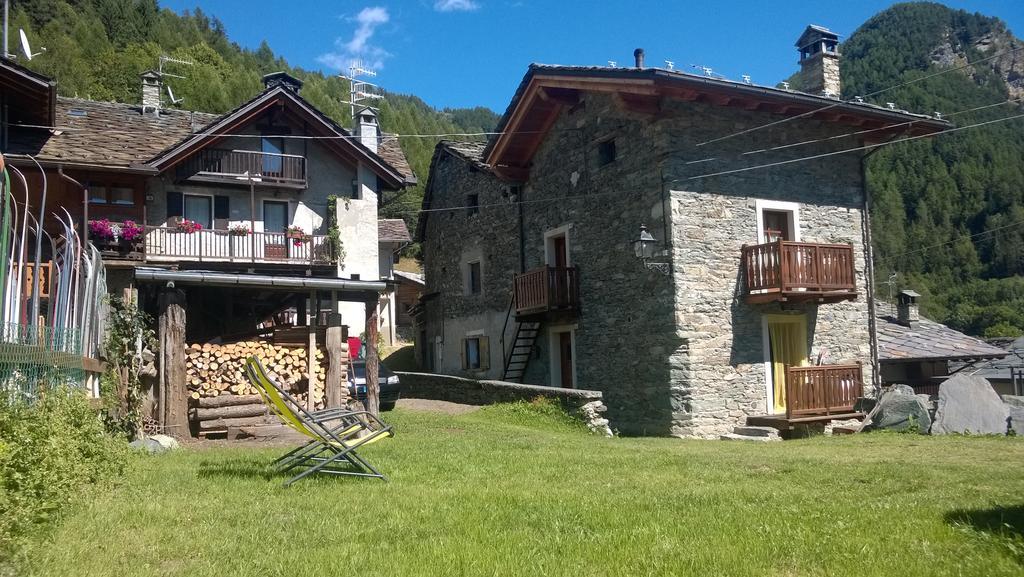 Maison Leveque ブリュソン エクステリア 写真